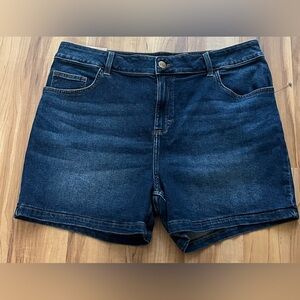 Lee Denim Shorts Women’s Size 20 Medium Dark Wash Stretch NEW with Tag